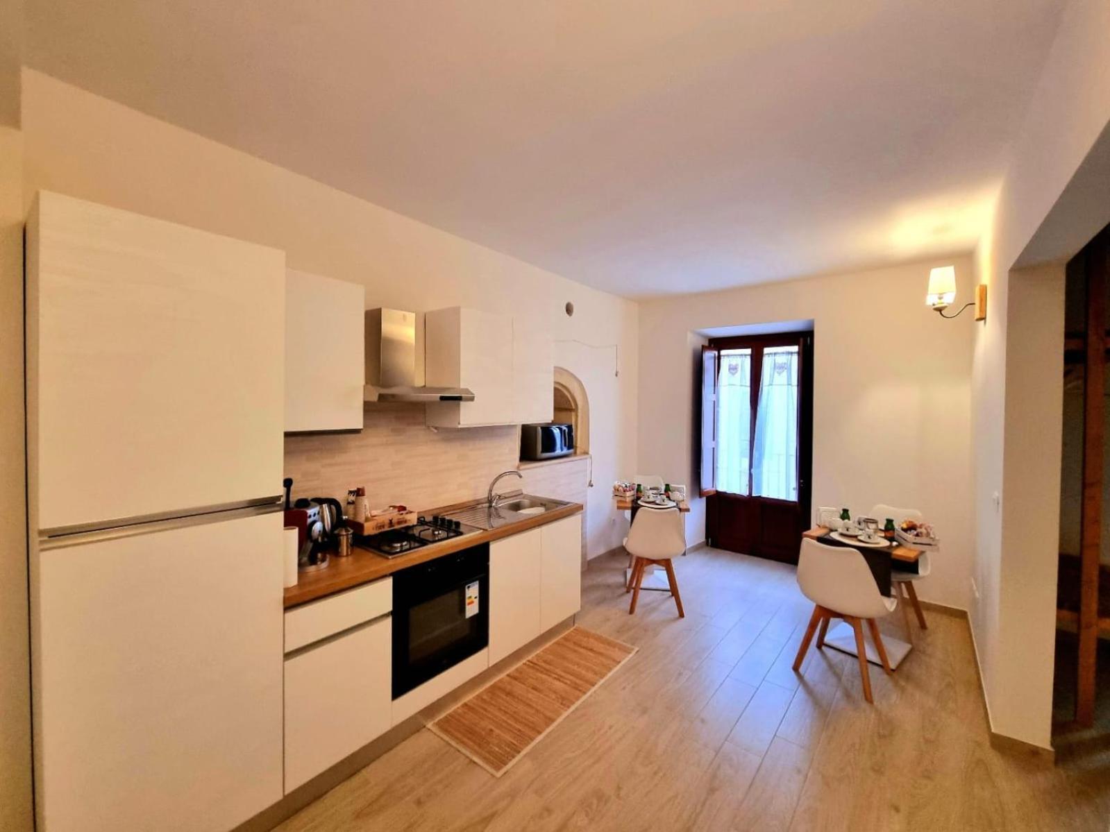 Dimora Grotta Masciarelli Hotel L'Aquila Room photo